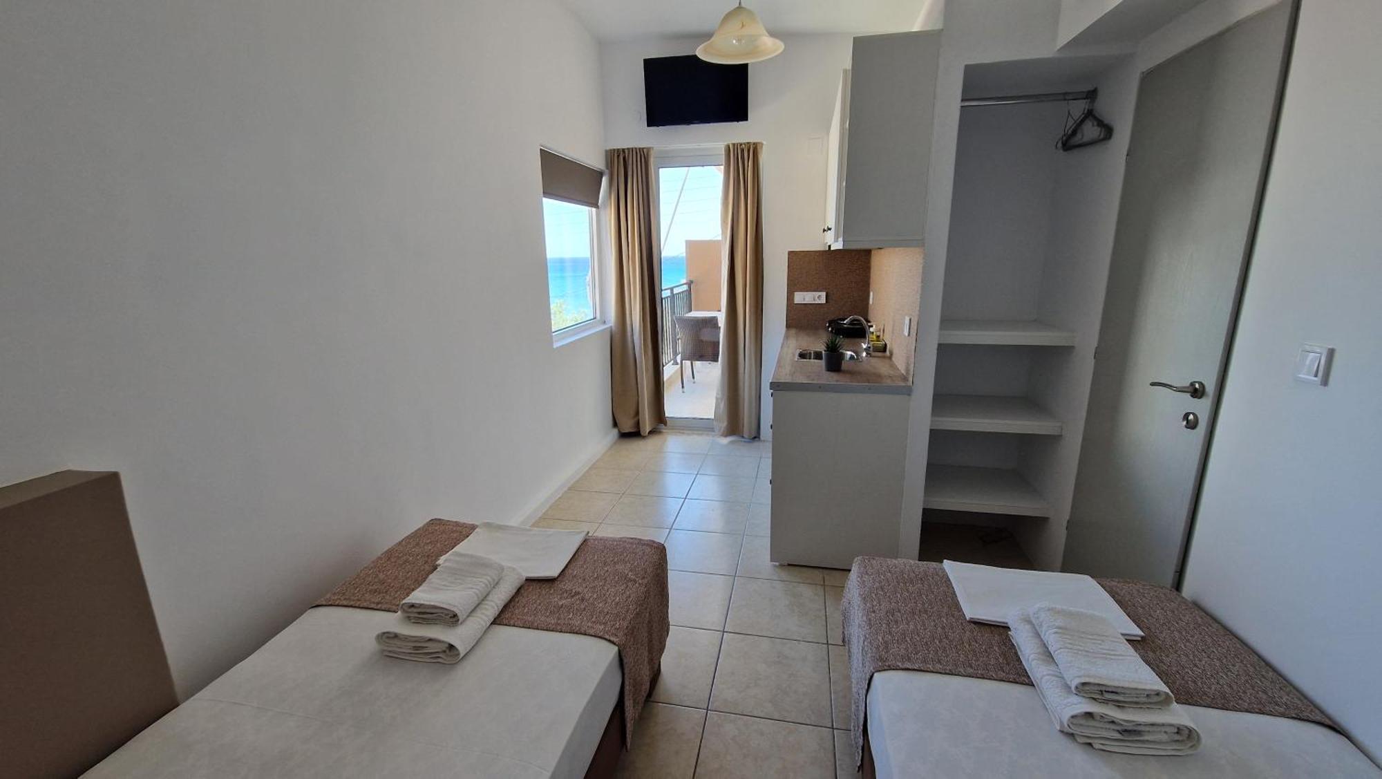 Aparthotel Edelweiss Tsoútsouros Exterior foto