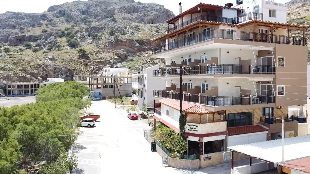 Aparthotel Edelweiss Tsoútsouros Exterior foto